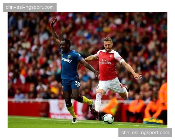 即时战报:达姆施塔特通过一次反击取得领先,目前全员退守本方半场。 即时战报:达姆施塔特通过一次反击取得领先,目前全员退守本方半场。