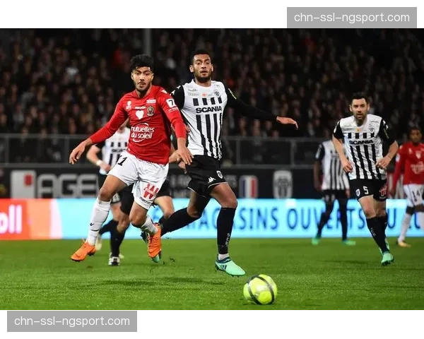 科技公司STATSports与法甲联盟续约,将为各队防守训练提供更精密的数据支持